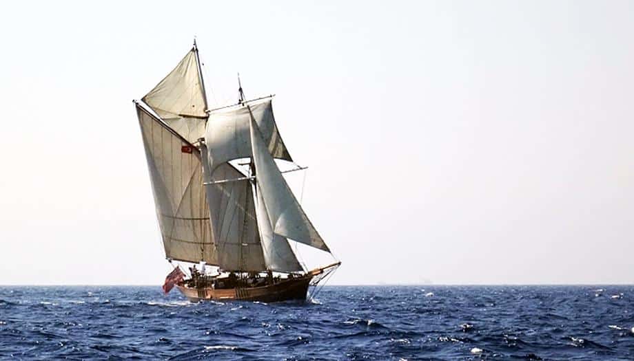 wild swimming voyages on Johanna Lucretia with classic sailing