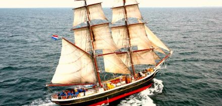 Sail on Tall Ship Morgenster with Classic Sailing
