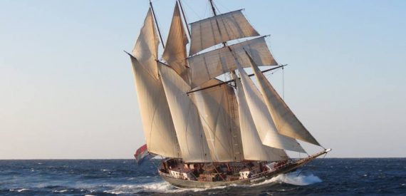 under full sail - dutch tall ship Oosterschelde