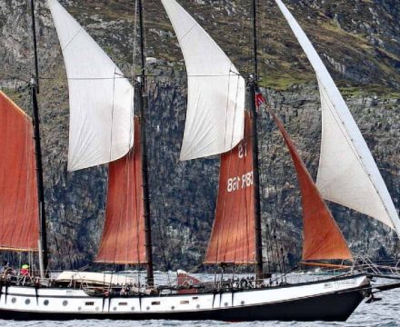 Sailing Holidays on Trinovante with Classic Sailing