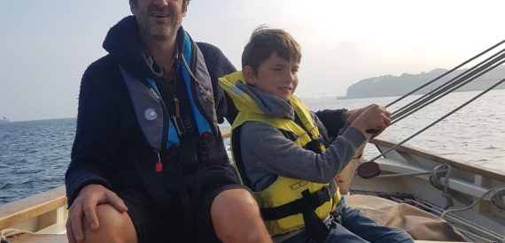 summer sailing for families