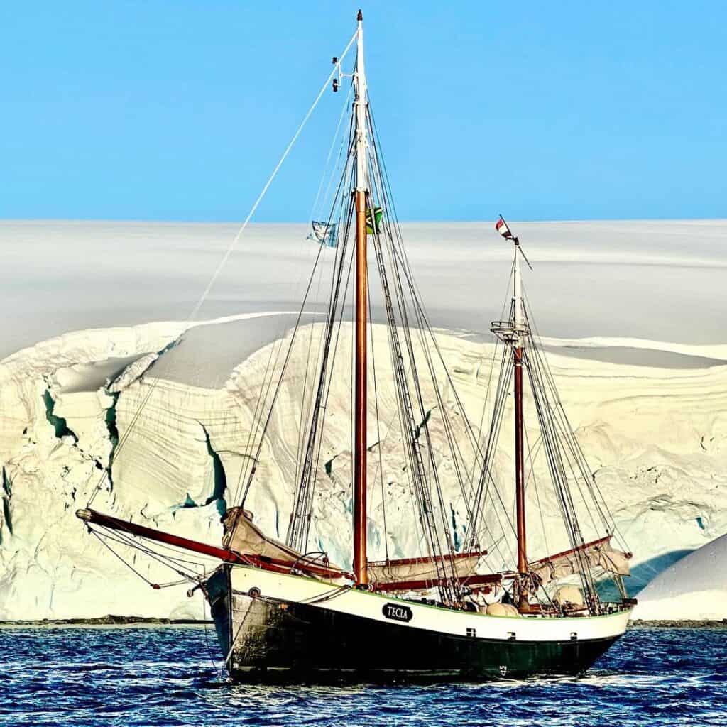 Tecla and Classic Sailing