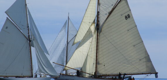 See classic yachts like Adix and Mariquita racing from local pilot cutter Tallulah. Day Sail from St Mawes